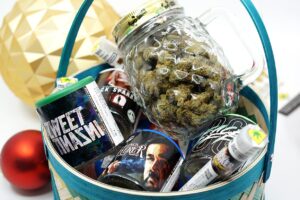 Best Gifts For Weed Users: Luxury Cannabis Supplies & Accessories